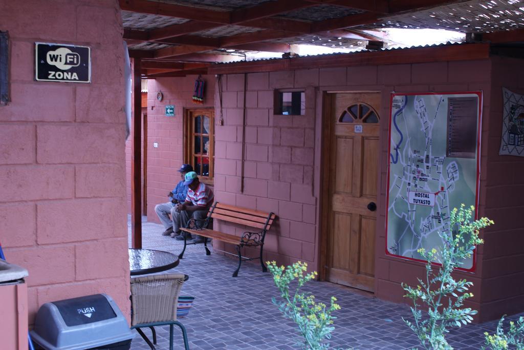 Hostal Tuyasto Сан-Педро-де-Атакама Екстер'єр фото