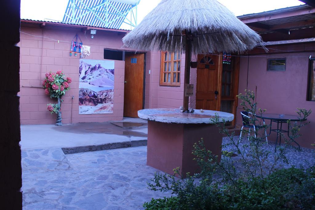 Hostal Tuyasto Сан-Педро-де-Атакама Екстер'єр фото